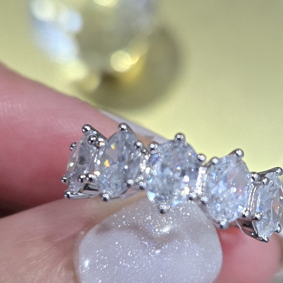 Kendra Scott Jewelry - Kendra Scott Cailin Ring